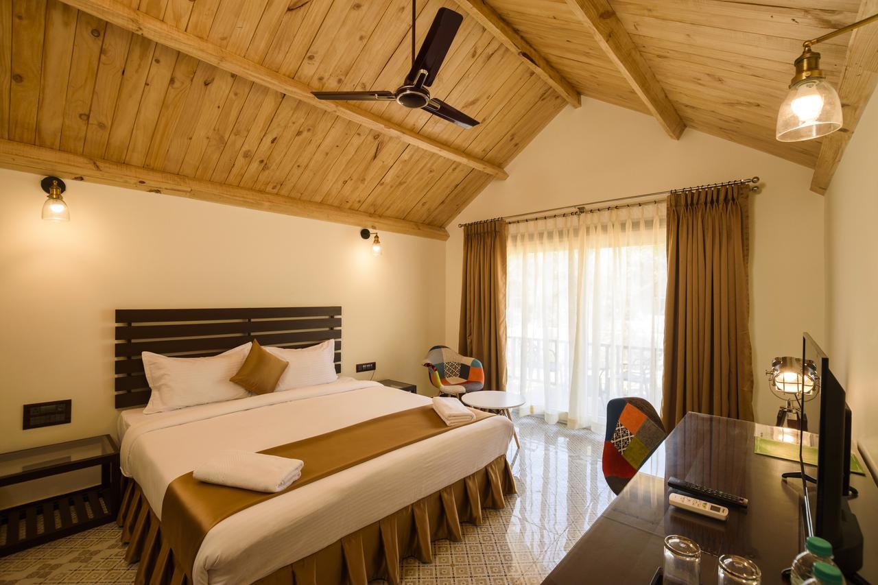 Stone Wood Resort, Mandrem Exterior photo