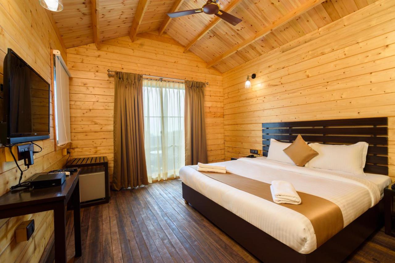 Stone Wood Resort, Mandrem Exterior photo