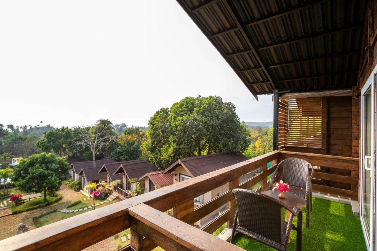 Stone Wood Resort, Mandrem Exterior photo